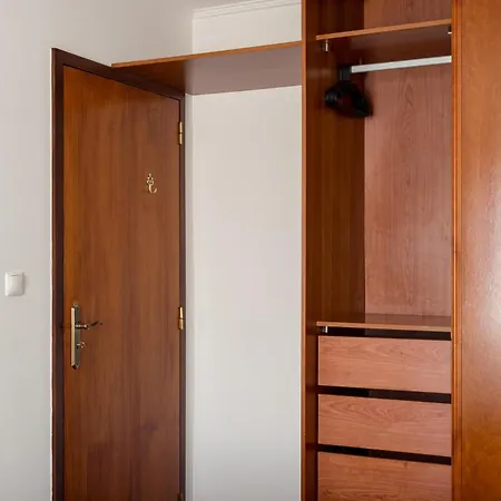 Olivais 2br Apartment *