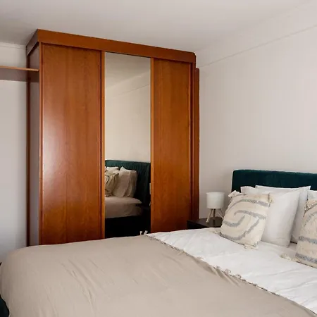 Olivais 2br شقة